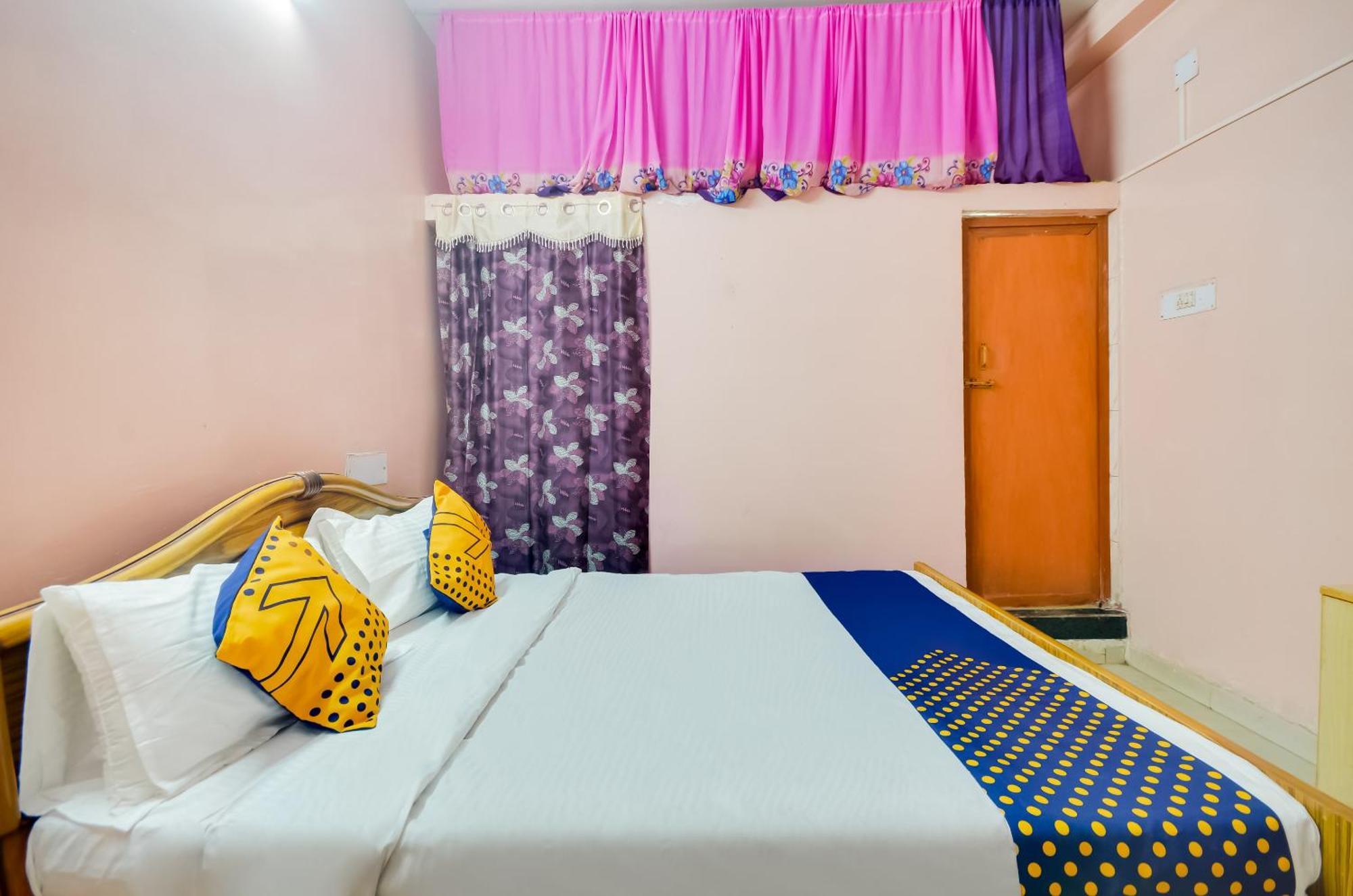 Hotel O Sri Murugan Lodge Коимбатур Экстерьер фото