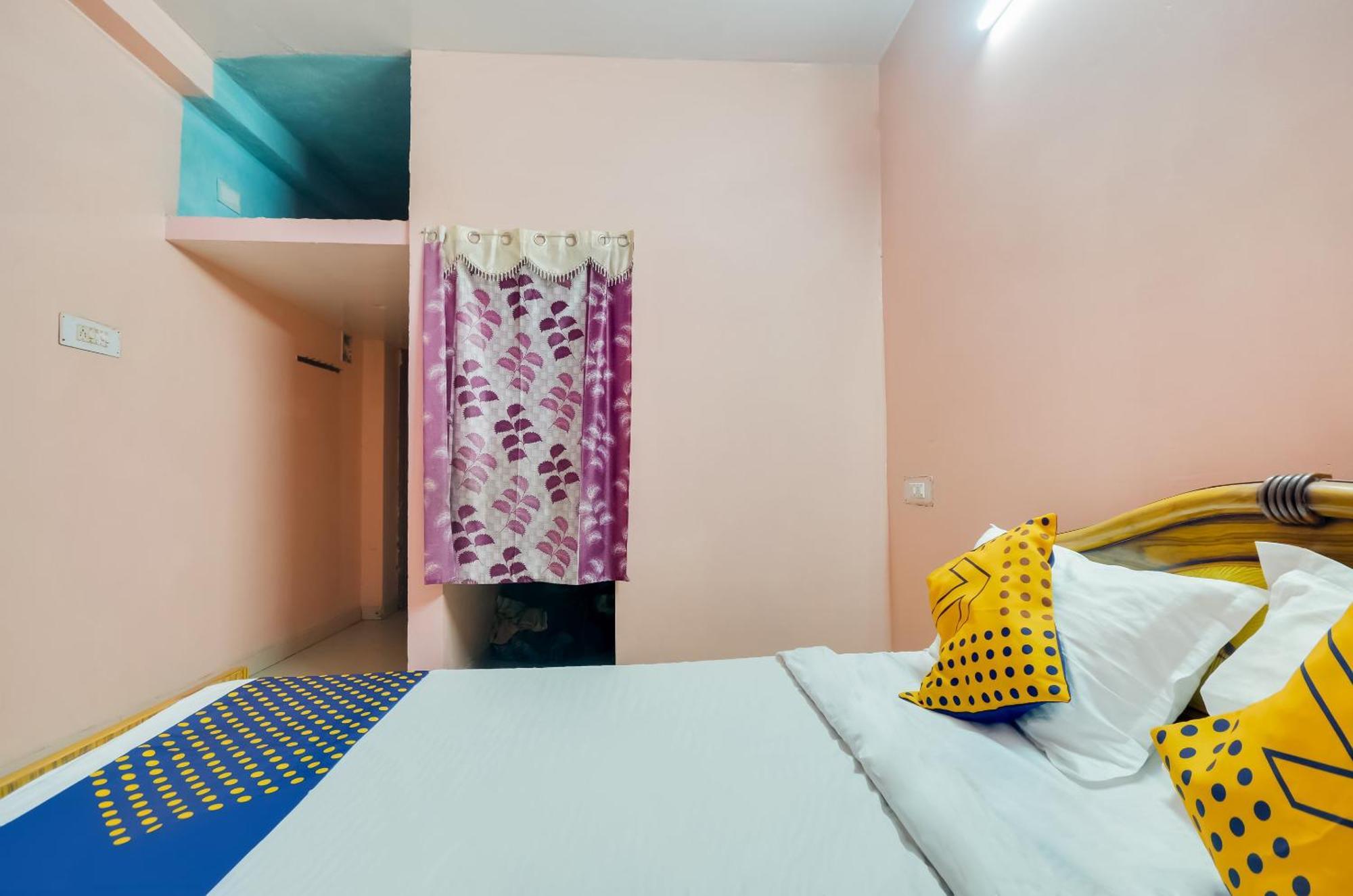 Hotel O Sri Murugan Lodge Коимбатур Экстерьер фото